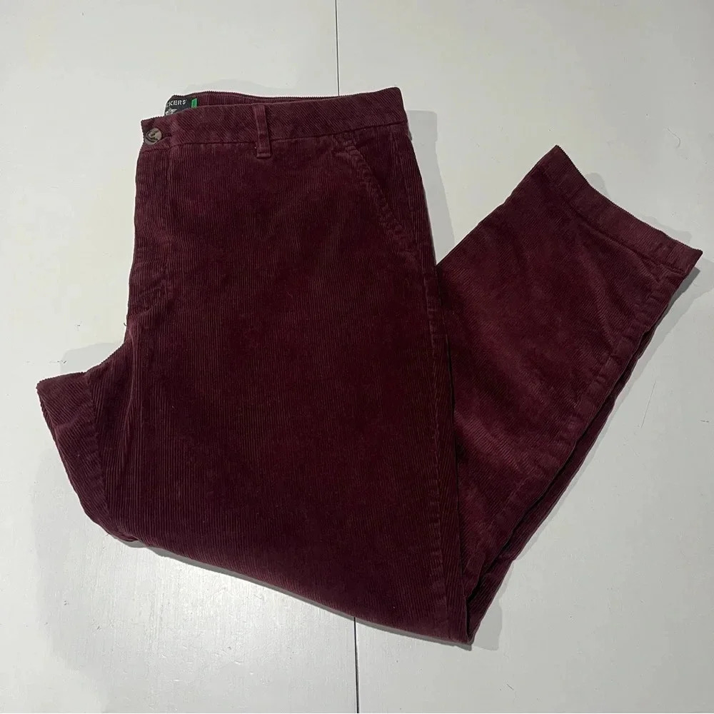 Dockers Waterless Wine‎ Burgundy Corduroy Slim Ankle Pants Chinos Size 34 Modern